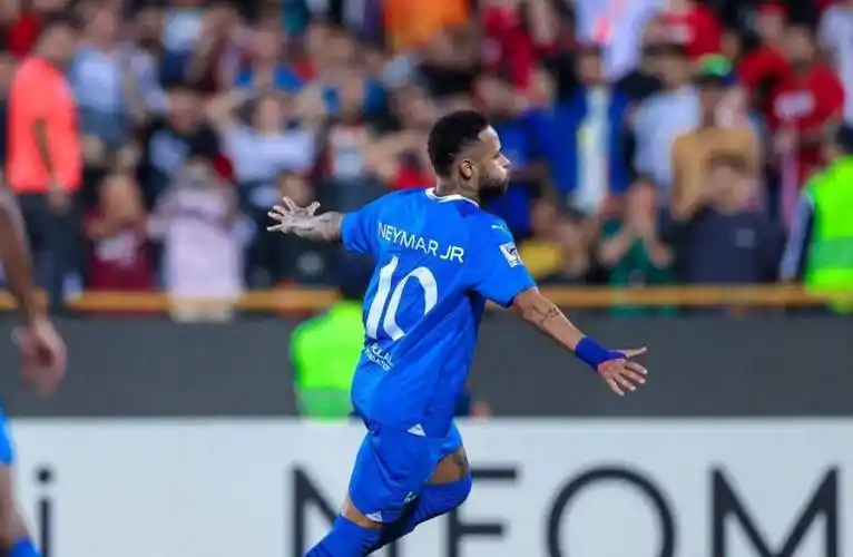 球走向更高 球走向更高