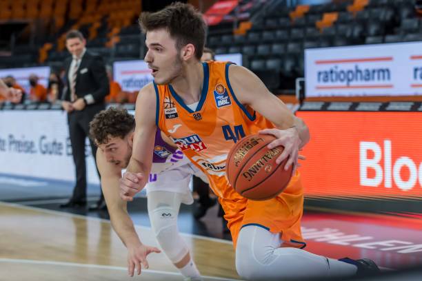 时候都更为 时候都更为